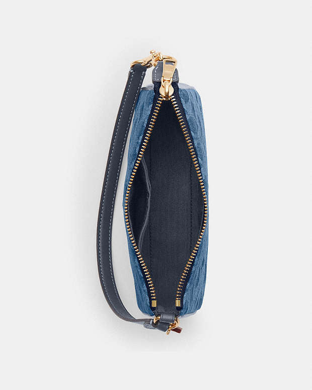Nolita 19 en Denim Exclusif